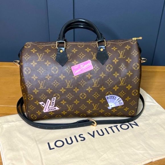 Louis Vuitton Handbags - COPY - 💯 AUTH Louis Vuitton Speedy 35 custom My World Tour bag